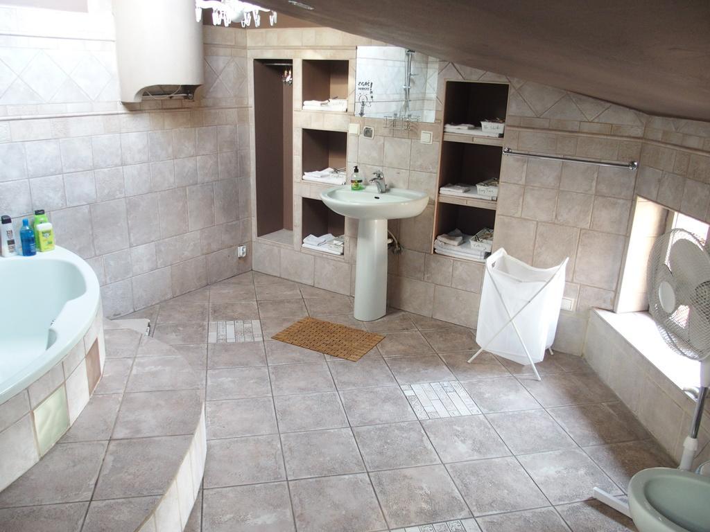 Flat In Central Poznan Apartman Kültér fotó